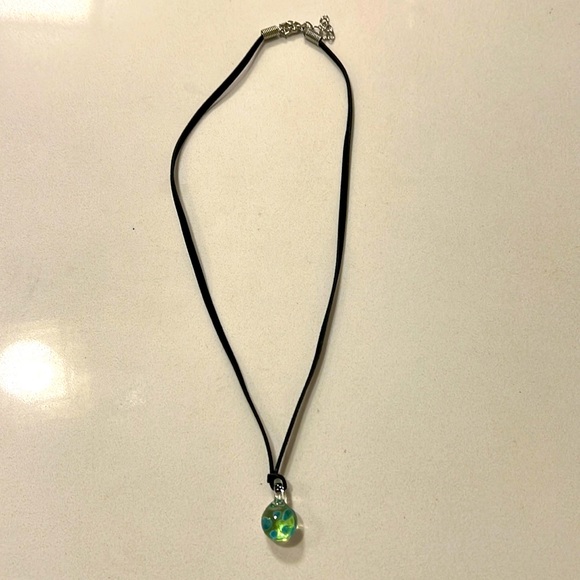 Handmade Glass Green and Blue Flower Necklace - Picture 2 of 2